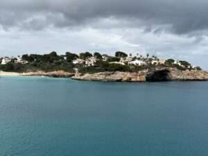 Malerische Küstenlinie auf Mallorca