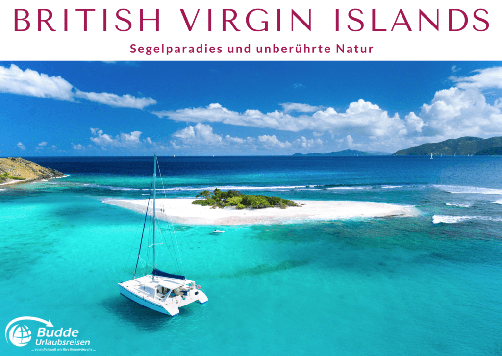 Segelboot vor einer kleinen Insel mit türkisfarbenem Wasser auf den British Virgin Islands