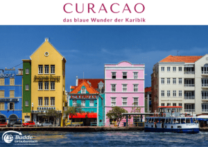 Bunte Häuser entlang der Küste von Curacao