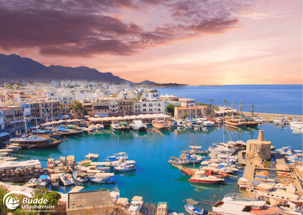 Der Hafen von Kyrenia auf Zypern - Reiseziele März 2025, Urlaubsreisen, Reisebüro Bad Kreuznach.