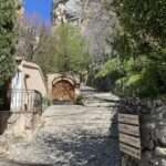 Tagesausflug Canyon du Verdon – alter Pflasterweg zur Kapelle, Urlaub Côte d’Azur