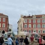 Brunnen in der Altstadt – Bummel durch die Altstadt von Nizza – Urlaub Frankreich, Nizza Urlaub, Altstadt Nizza, Urlaub Côte d’Azur – buchbar bei Budde Urlaubsreisen.