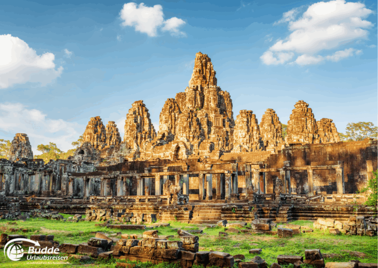 Rundreisen Südostasien – Bayon-Tempel Angkor Thom in Kambodscha
