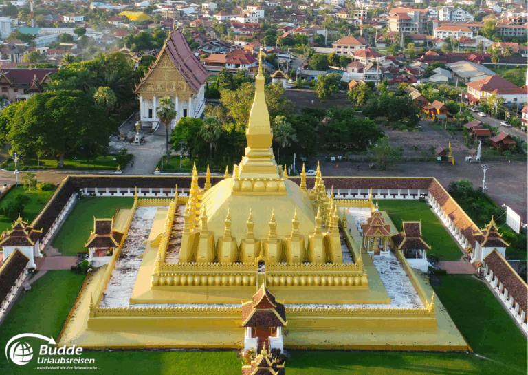 Gruppenreisen Südostasien – Pha That Luang Tempel in Laos