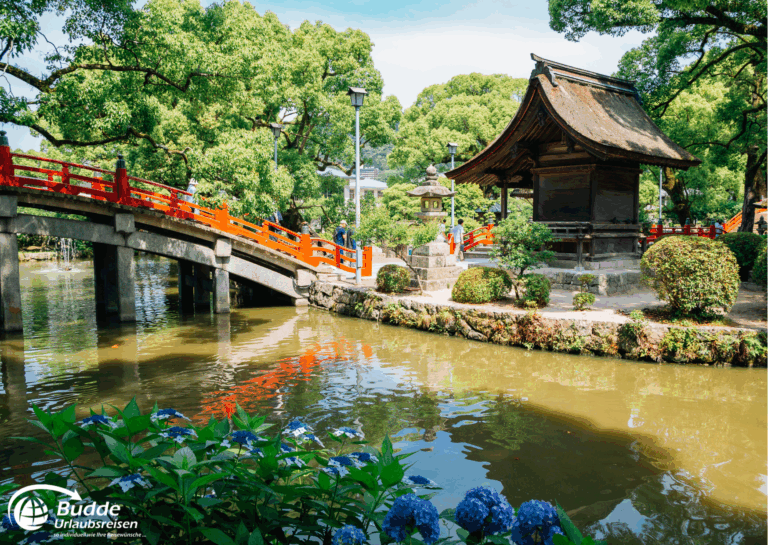 Japan Gruppenreise – Gartenanlage mit Tempel in Fukuoka