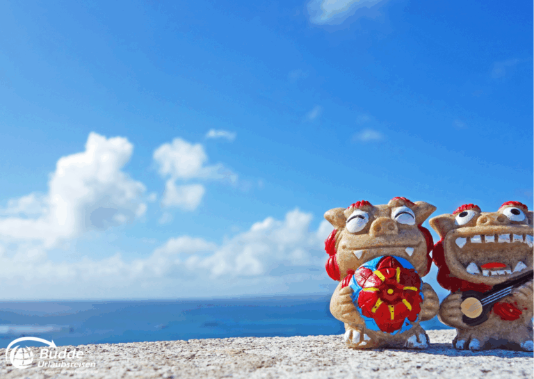 Japan Reise – Strandweg auf Okinawa Richtung Meer