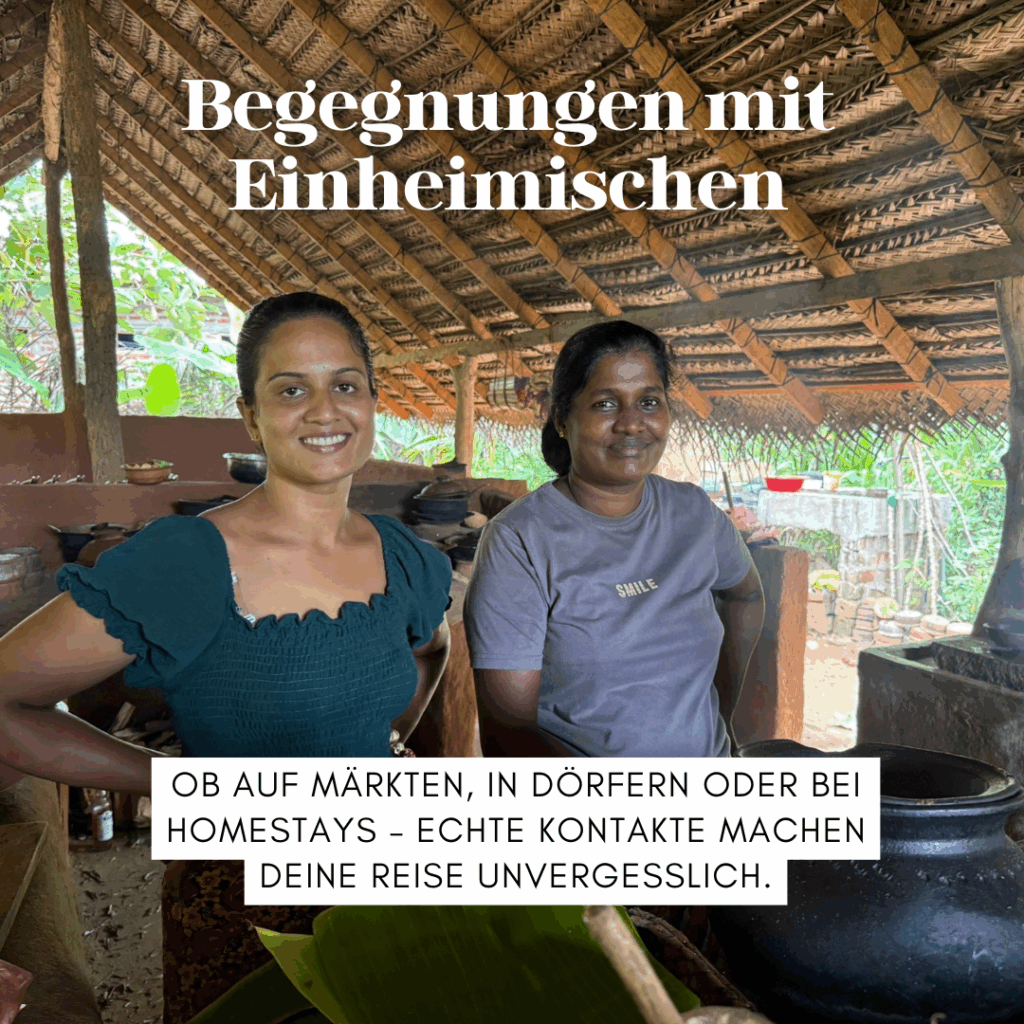 Zwei Frauen stehen in einer Küche mit Töpfen und traditionellem Kochgeschirr in Sri Lanka. - Sri Lanka Rundreise buchen