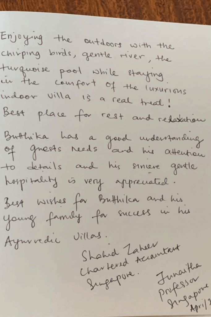 Handschriftliche Notiz über Erfahrungen in einem Ayurveda Boutique Hotel in Sri Lanka. - buchbar im Reisebüro Budde Urlaubseisen